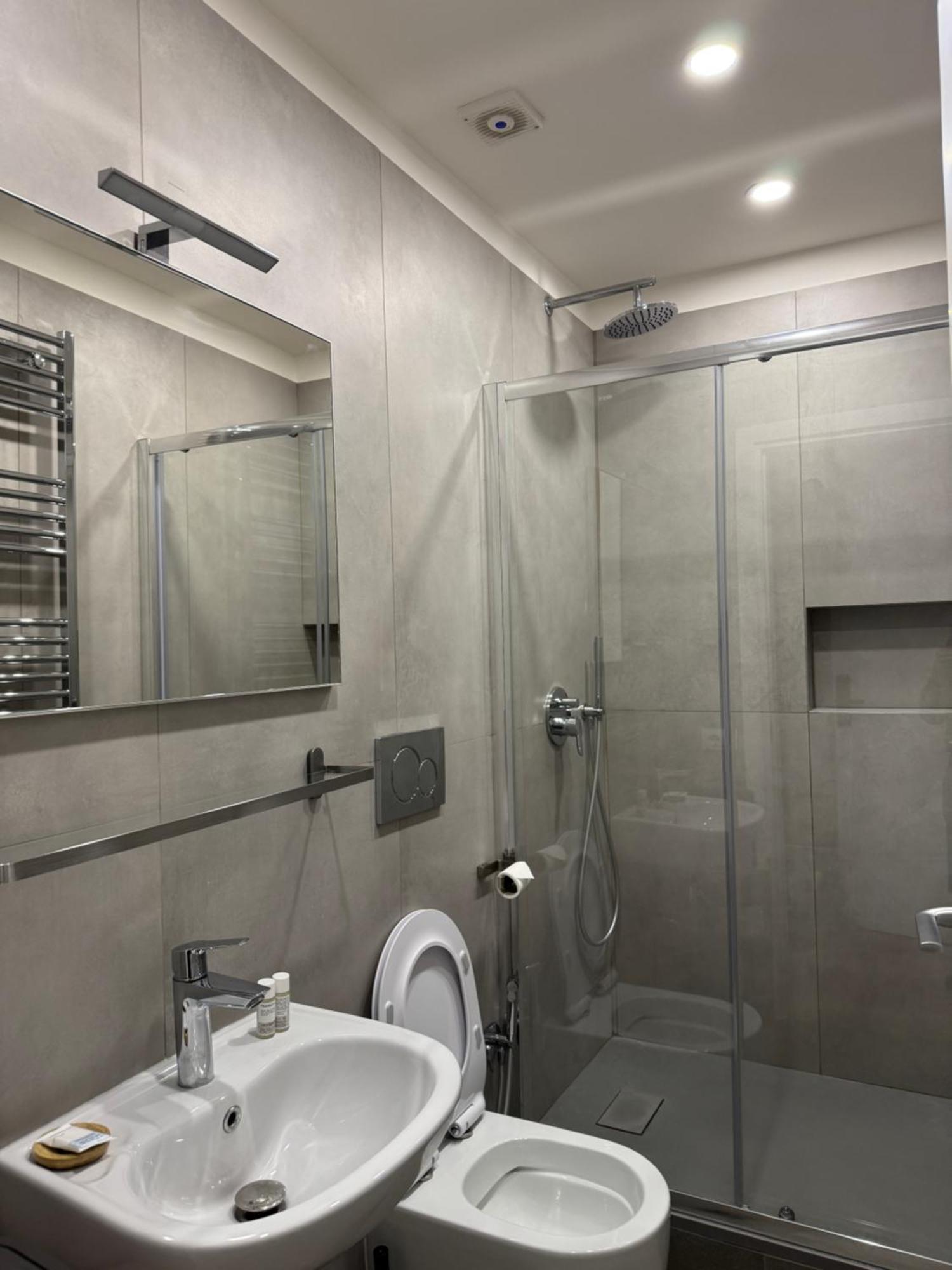 Flat 7 Rome Guesthouse Екстер'єр фото
