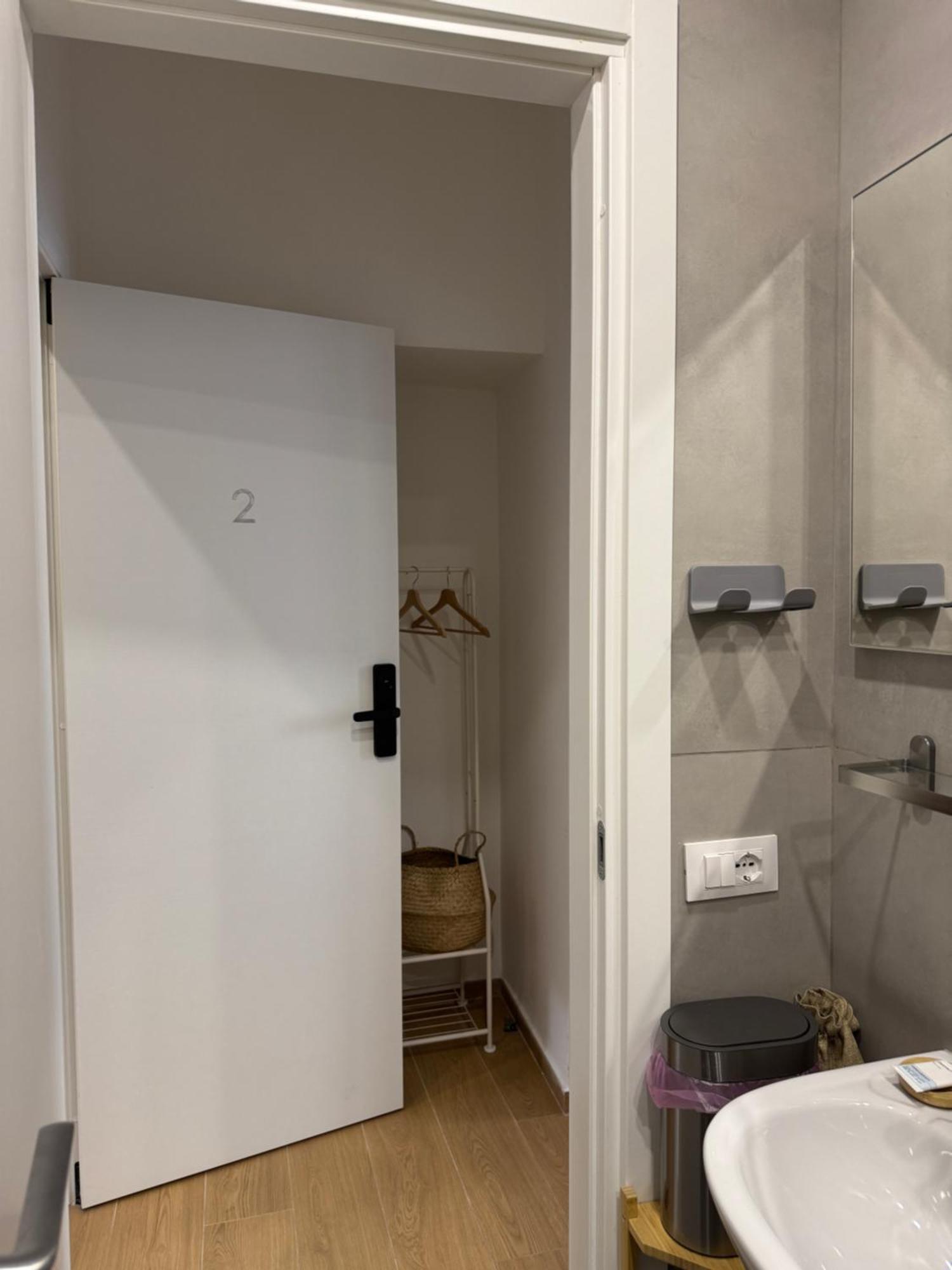 Flat 7 Rome Guesthouse Екстер'єр фото